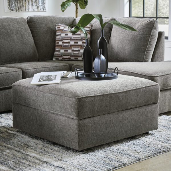 O'Phannon Sectional with Chaise - Image 6