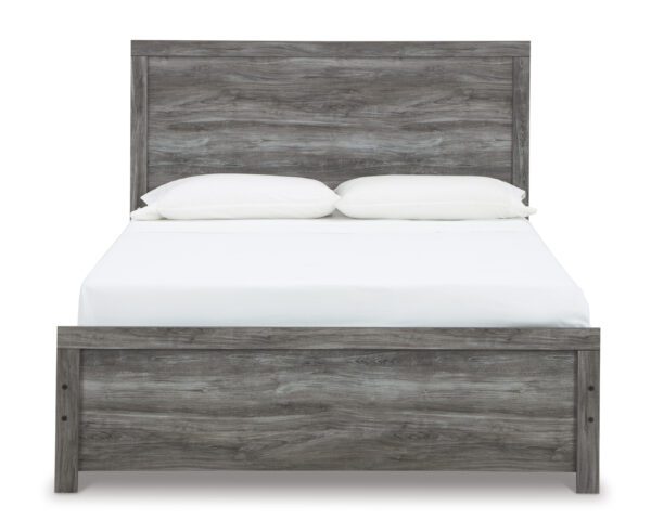 Bronyan Queen Size Bed - Image 3