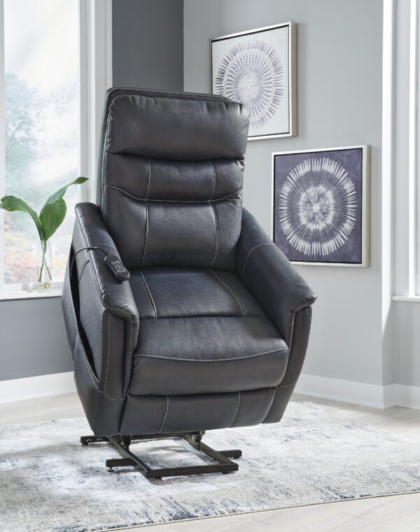 Strawbill Power Lift Recliner - Image 3