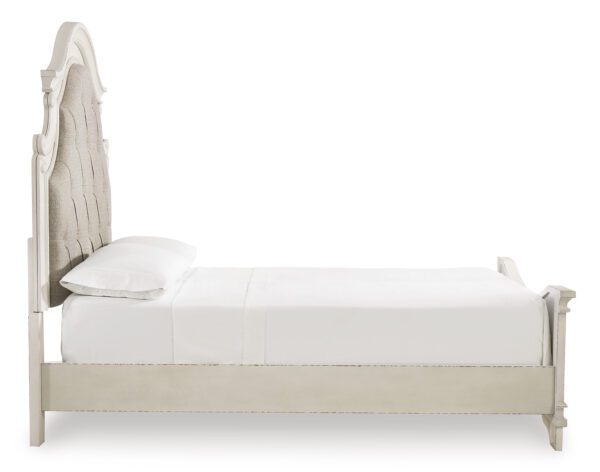 Realyn Queen Upholstered Panel Bed - Image 5