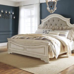 Realyn King Upholstered Panel Bed